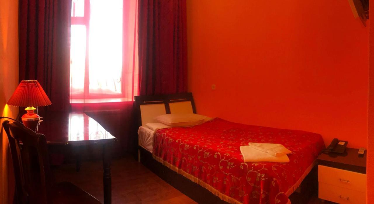 Pekin Hotel Temirtau Exteriér fotografie